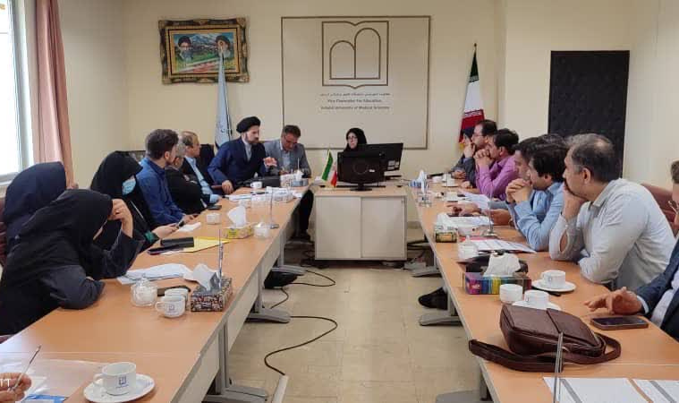 جلسه شورای آموزشی دانشگاه با حضور معاون محترم آموزشی، دانشجویی فرهنگی، مسئول نهاد نمایندگی مقام معظم رهبری در دانشگاه، حراست دانشگاه، دبیر شورای صنفی دانشجویان و اعضای دائمی شورا در سالن جلسه معاونت آموزشی برگزار گردید.